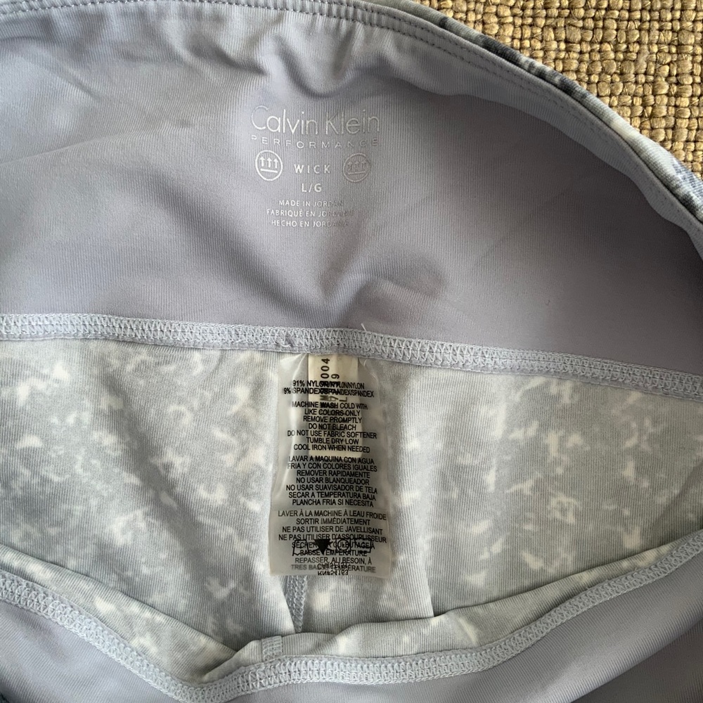 Calvin Klein Large - image 5